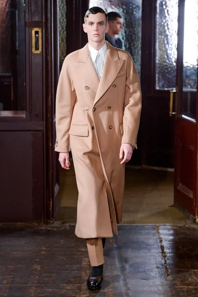Look 15